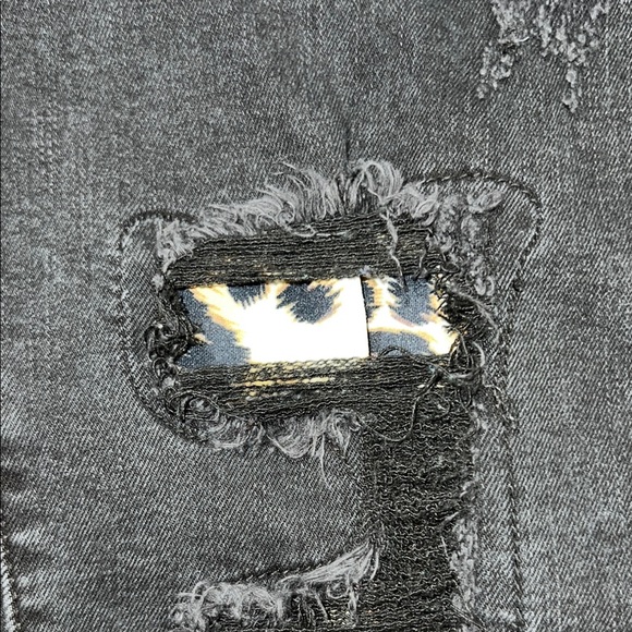 Judy Blue Black Skinny Jeans with Distressing Size 11/30 - Picture 8 of 13